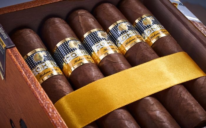 Cohiba - Linea Clasica Robustos - Image 10