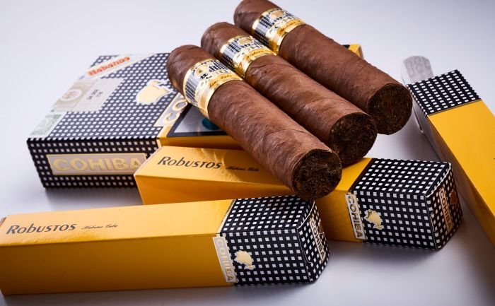 Cohiba - Linea Clasica Robustos - Image 14