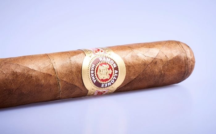 Ramón Allones - Gigantes - Image 4