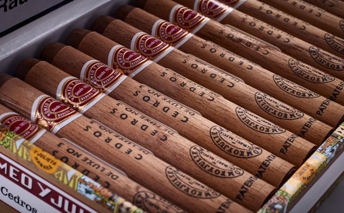 Romeo y Julieta - Cedros de Luxe No.3 - Image 10