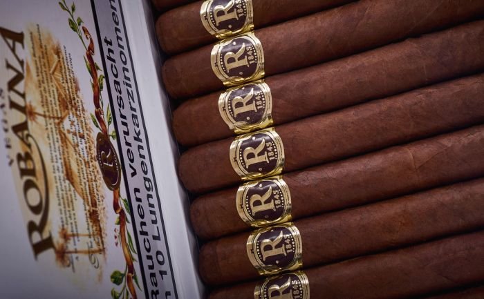 VEGAS ROBAINA FAMOSOS CIGAR - Image 10